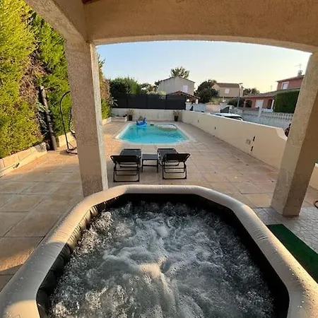 Avec Piscine Et Jacuzzi Entre Aix Et Marseille גרדן