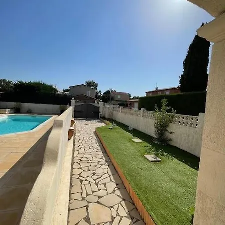 Avec Piscine Et Jacuzzi Entre Aix Et Marseille Villa *